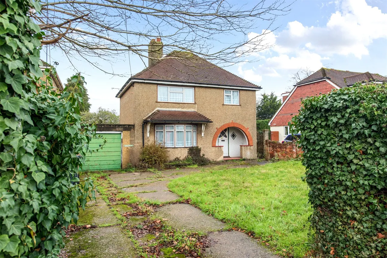 Aldershot Road, Ash, Guildford, Surrey, GU12 6PD, photo 14