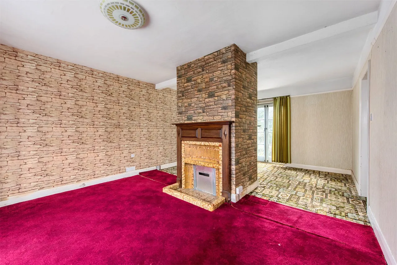 Aldershot Road, Ash, Guildford, Surrey, GU12 6PD, photo 3