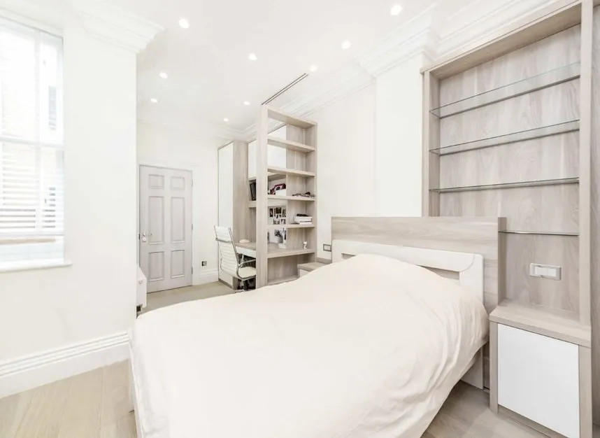 Guilford Street, Bloomsbury, WC1N, photo 4