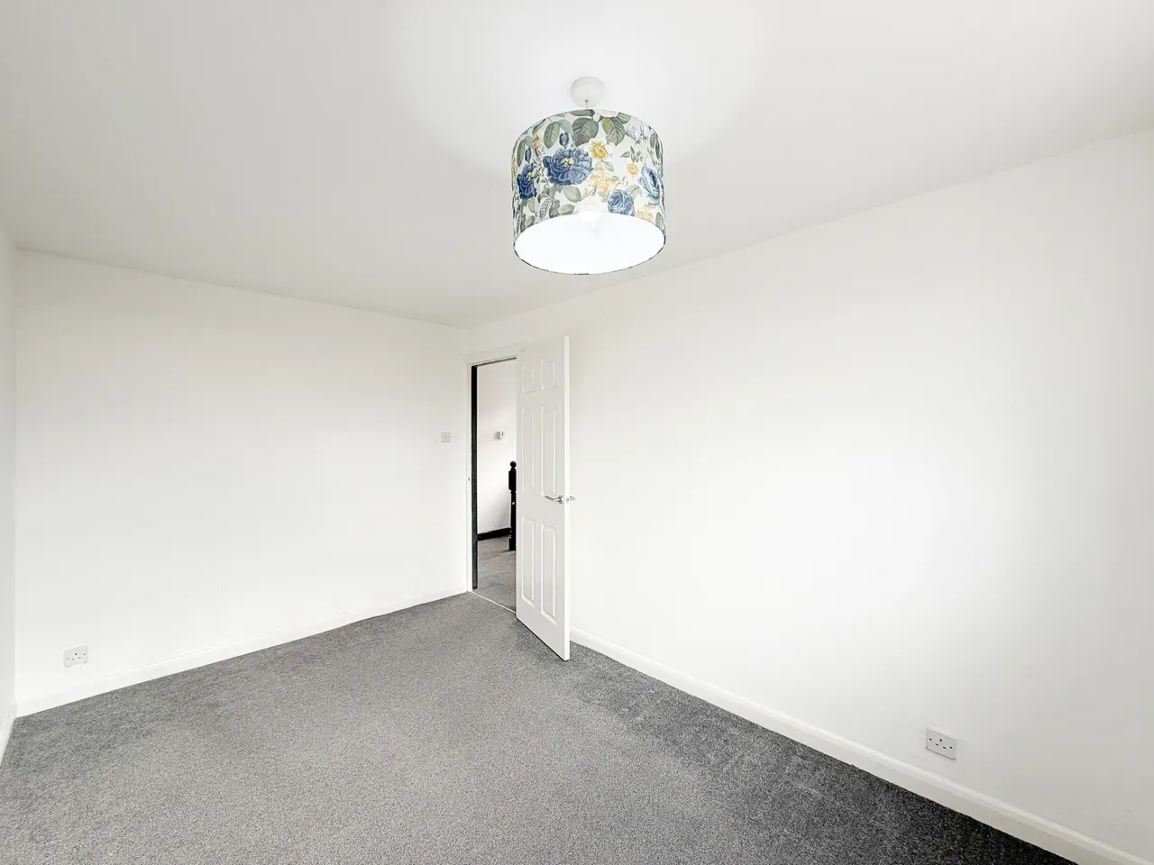 Ladysmith Drive, Ashton-Under-Lyne, OL6, photo 15
