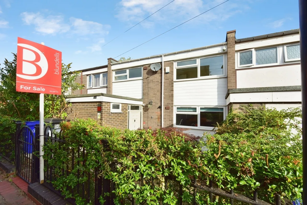 3 bed house for sale — Badger Road, Sheffield, S13