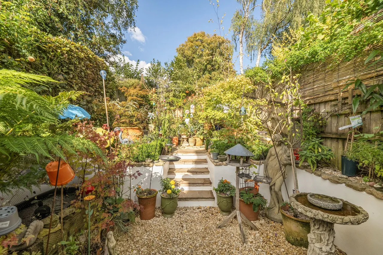 Scotland Lane, Haslemere, GU27, photo 13