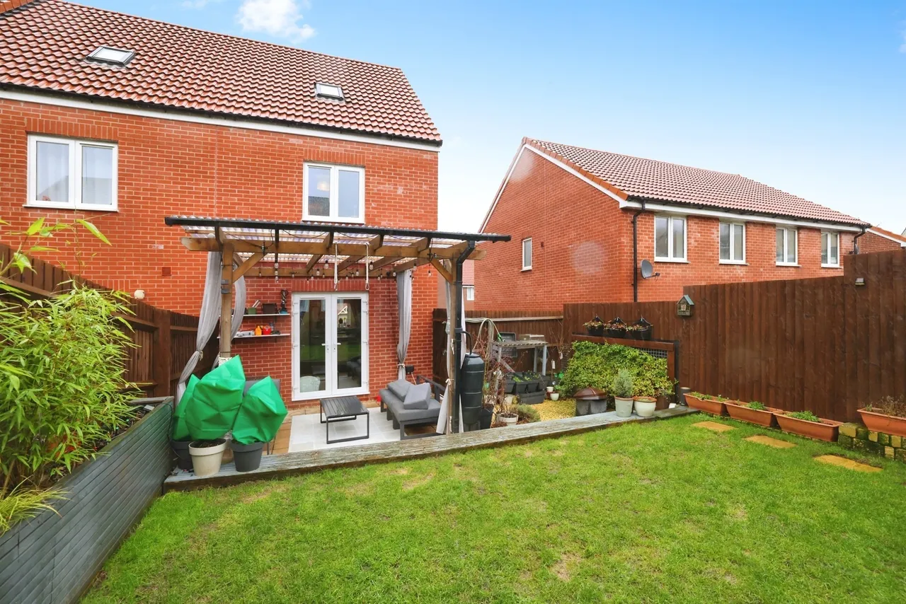 Rutherford Close, Calne, SN11, photo 19
