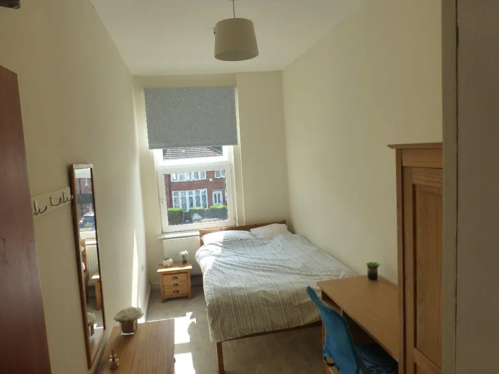 Mauldeth Road, Fallowfield, M14, photo 4
