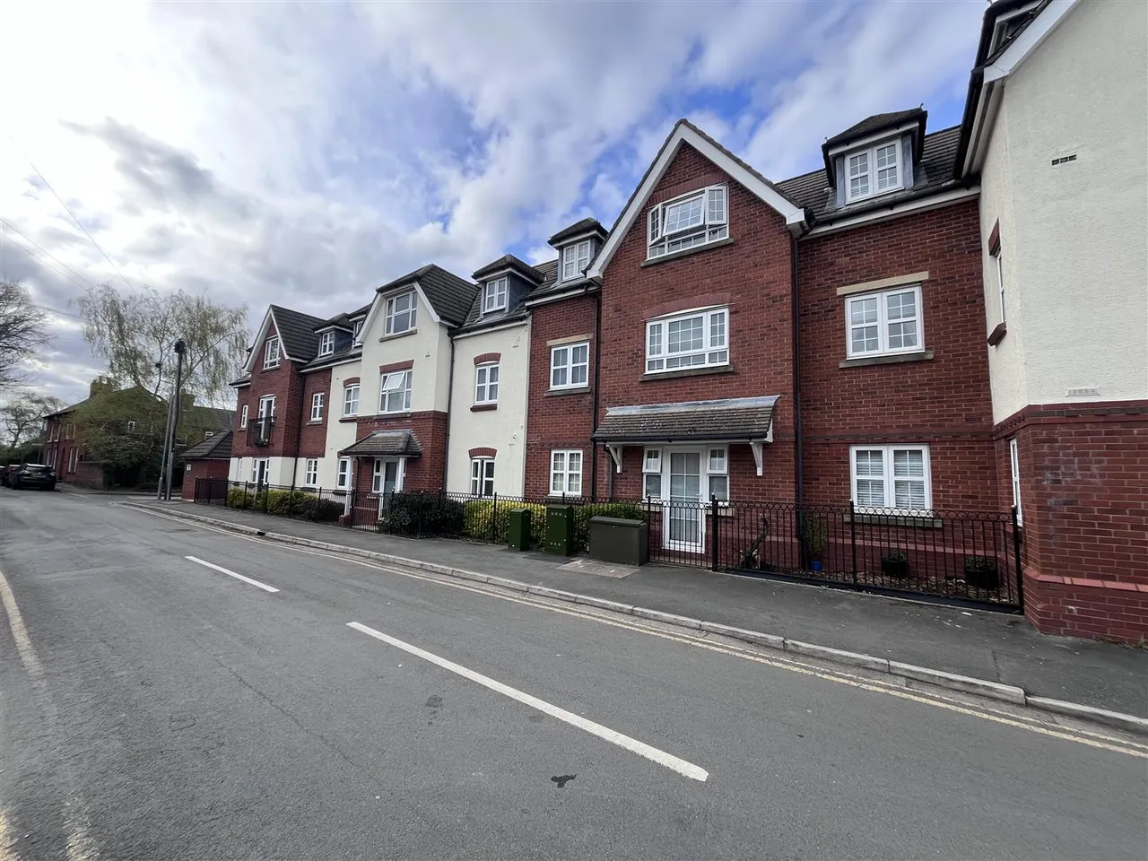 Sagars Road, Handforth, SK9, photo 12