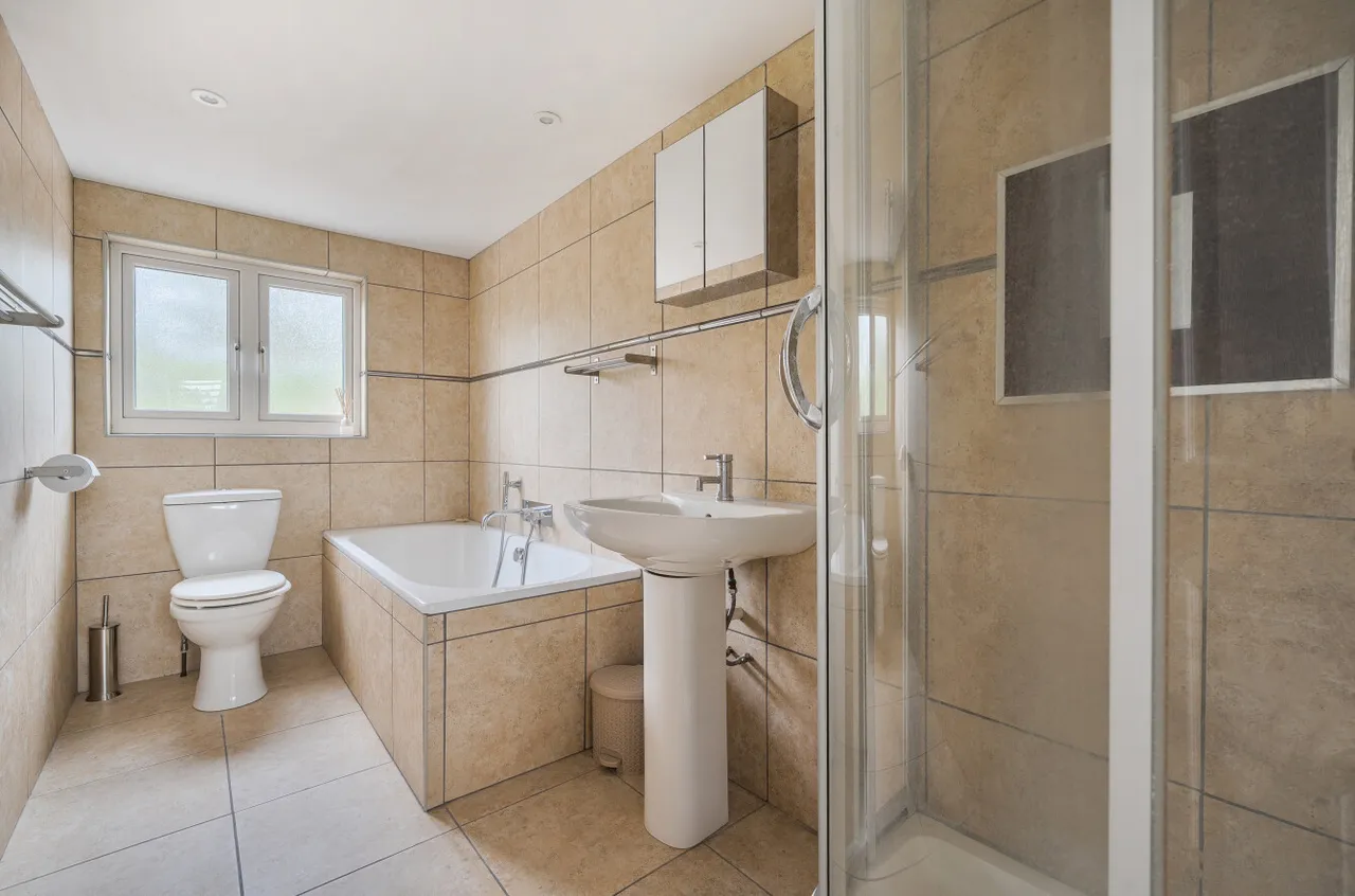 Smarts Heath Road, Woking, GU22, photo 33