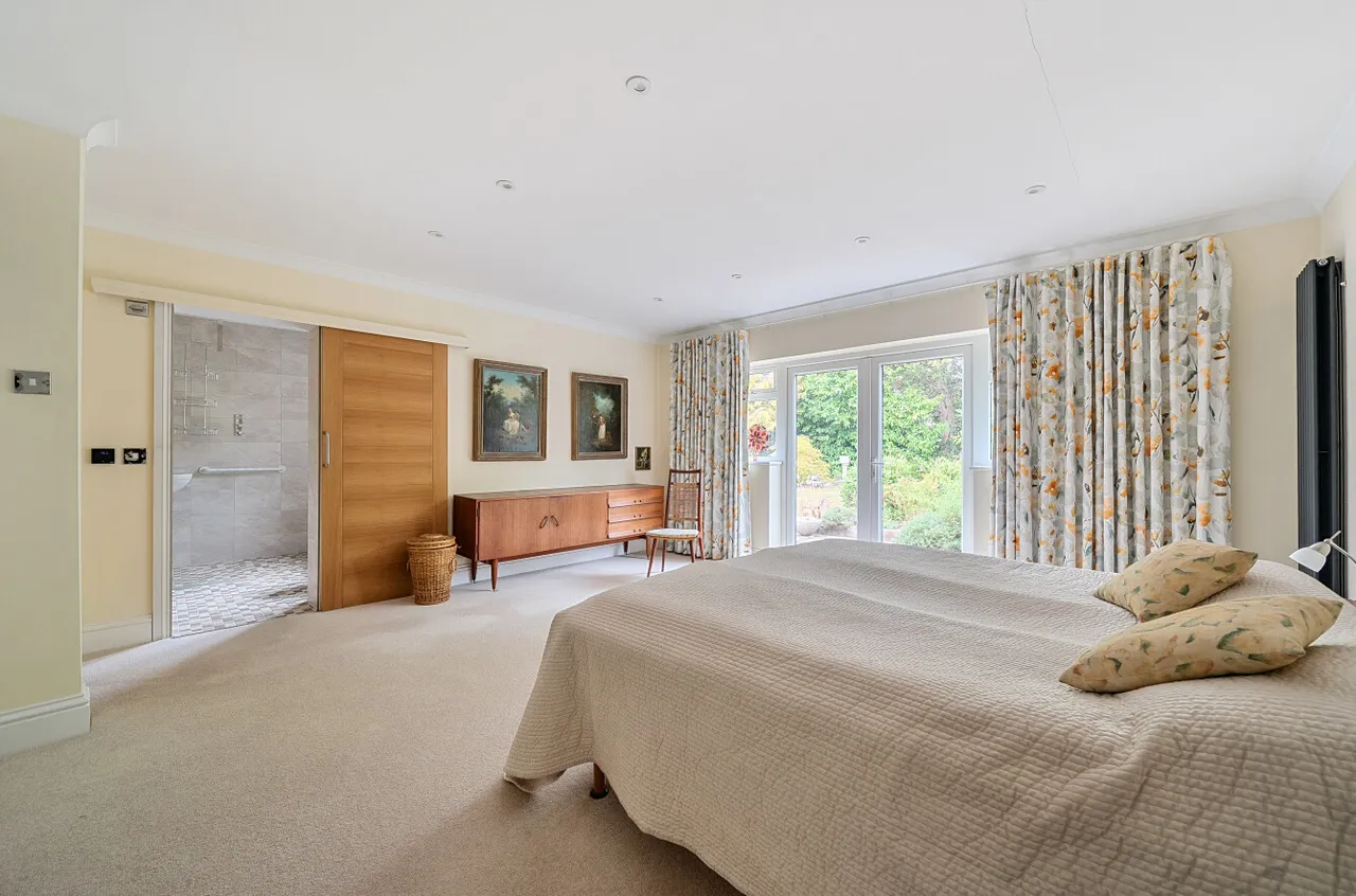 Smarts Heath Road, Woking, GU22, photo 23