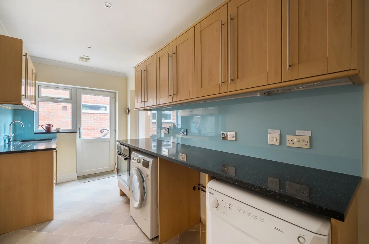 Smarts Heath Road, Woking, GU22, photo 10