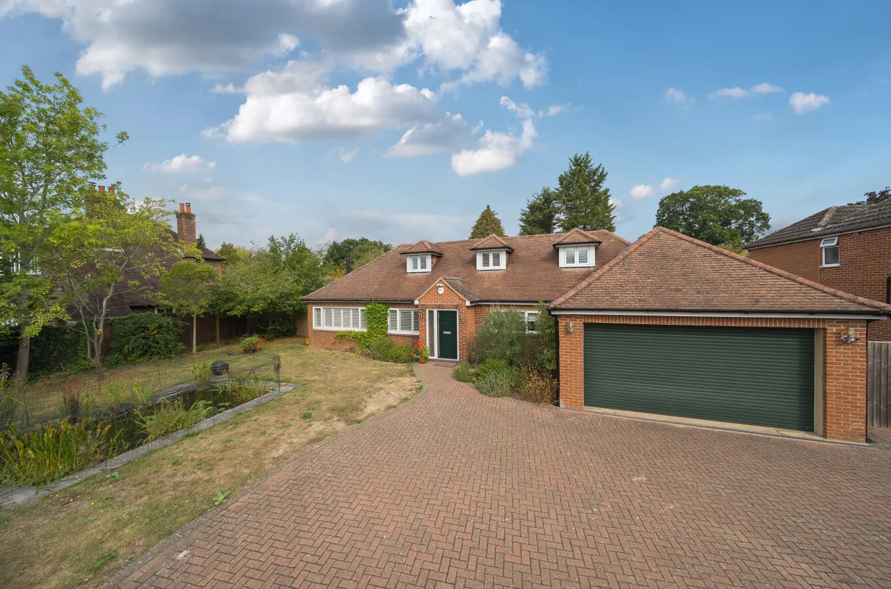 Smarts Heath Road, Woking, GU22, photo 2