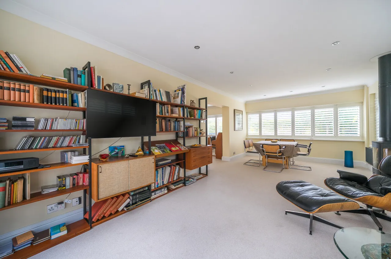 Smarts Heath Road, Woking, GU22, photo 20