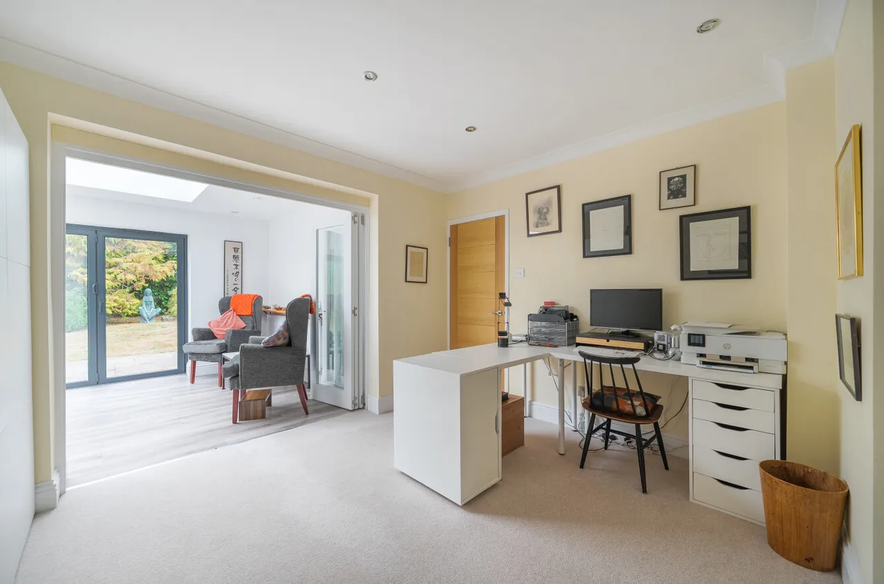 Smarts Heath Road, Woking, GU22, photo 12