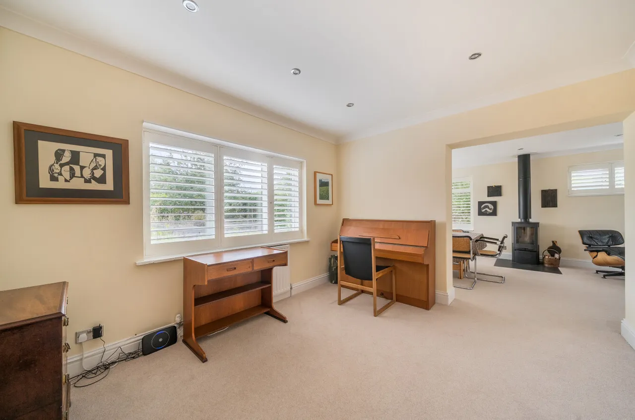 Smarts Heath Road, Woking, GU22, photo 18