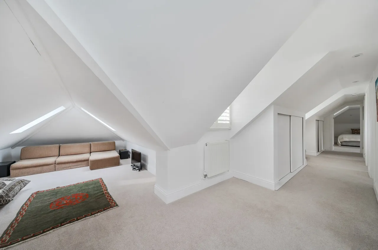 Smarts Heath Road, Woking, GU22, photo 26