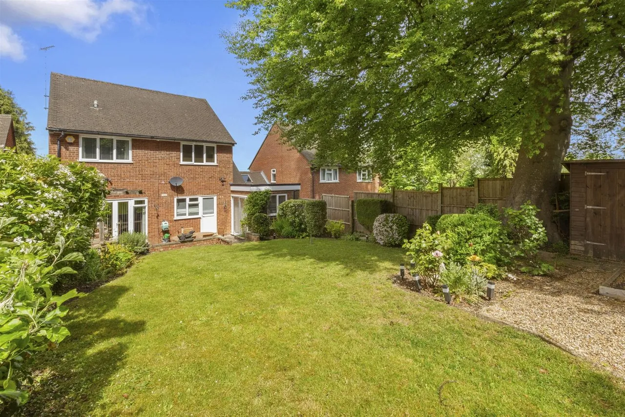Sabina Close, High Wycombe, HP12, photo 17