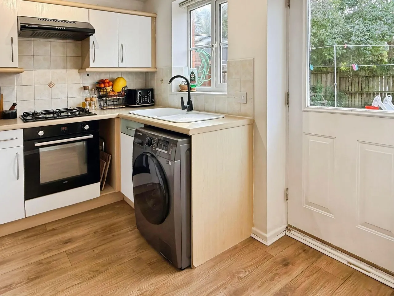 Coltsfoot Road, Hamilton, LE5, photo 8