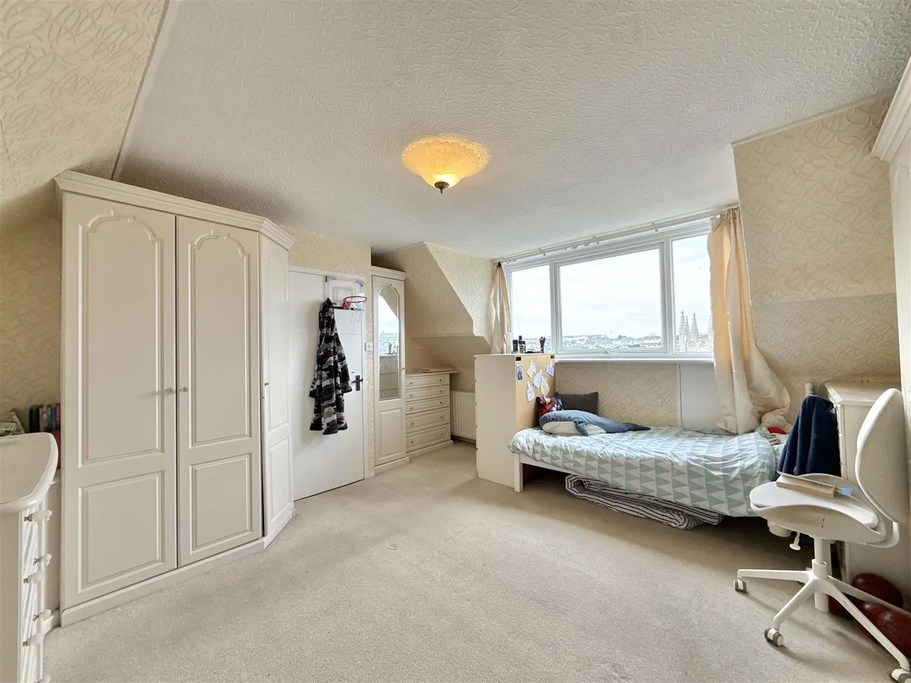 South Furzeham Road, Brixham, photo 12