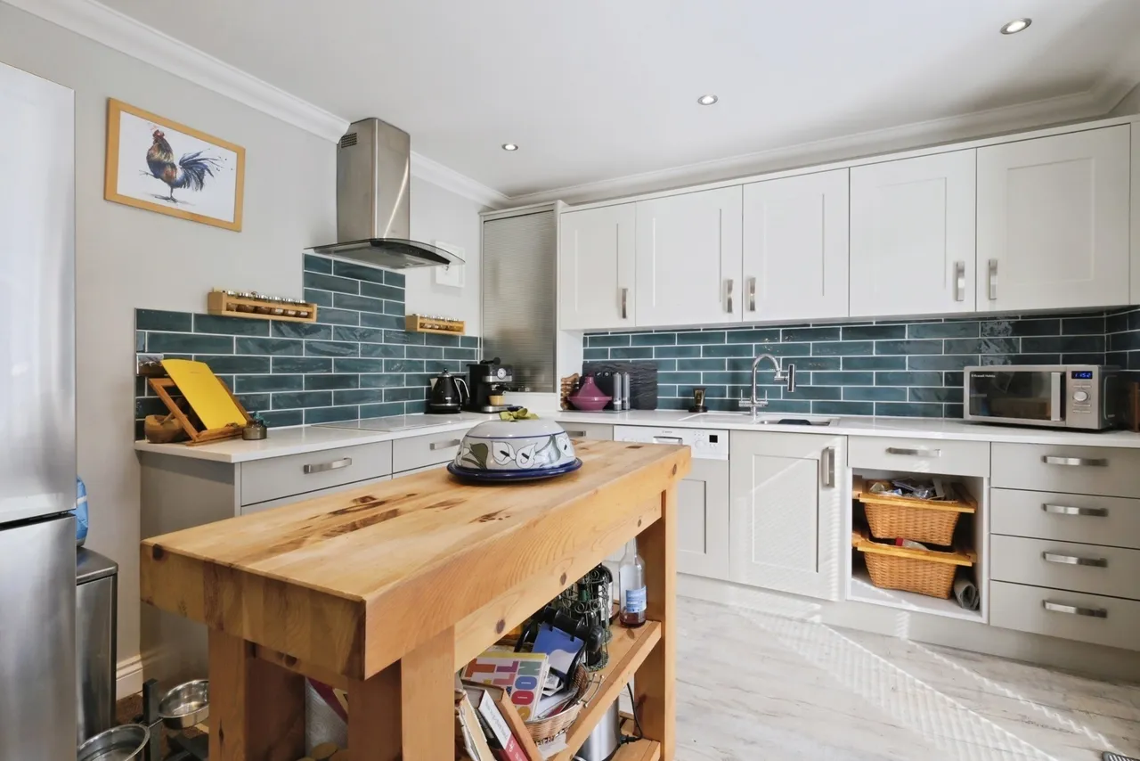 Appletree Close, Redlynch, SP5, photo 13