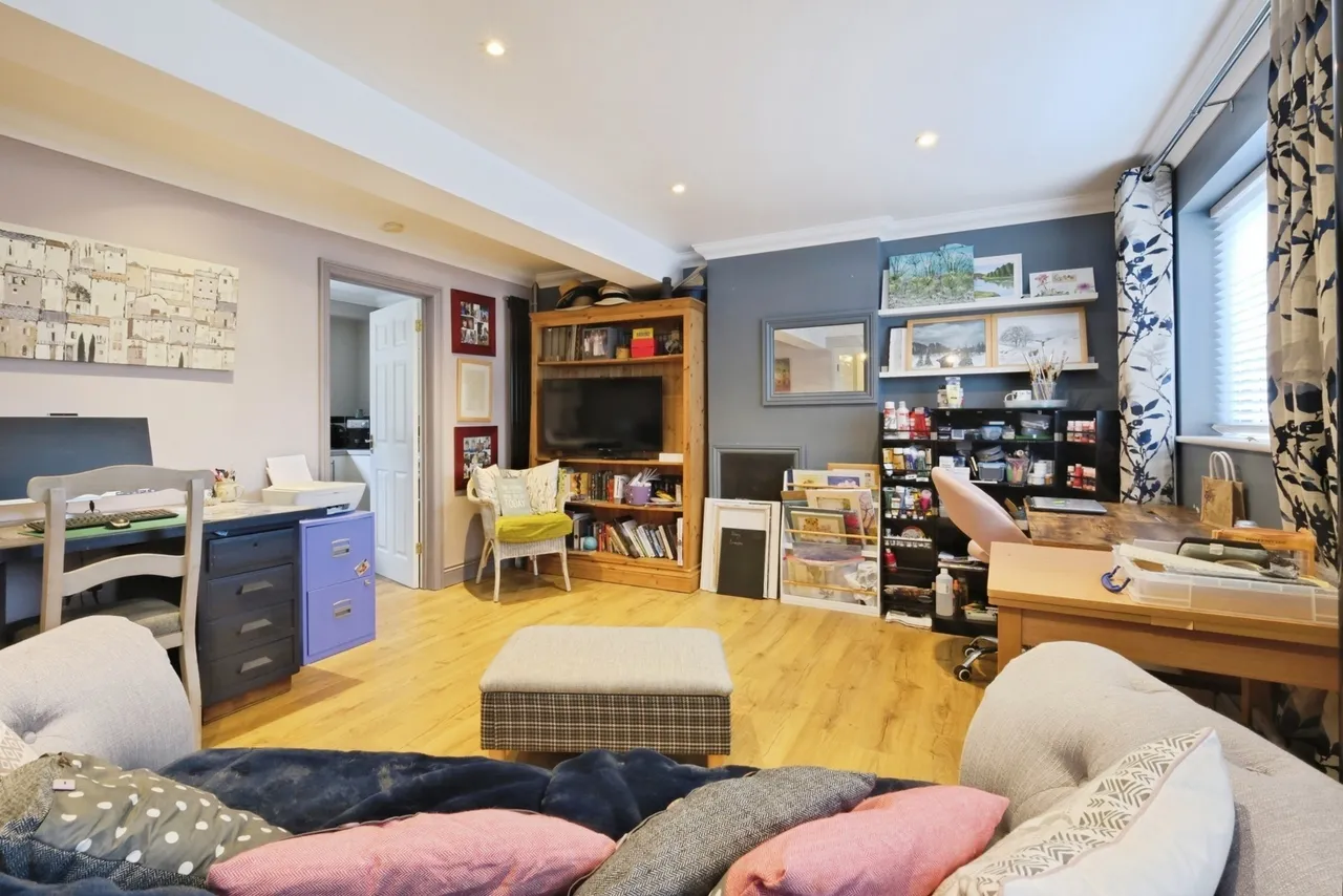 Appletree Close, Redlynch, SP5, photo 19