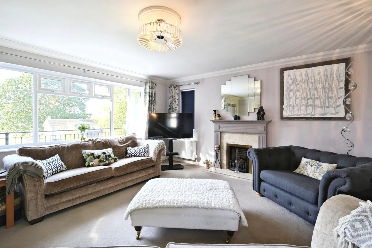 Appletree Close, Redlynch, SP5, photo 4