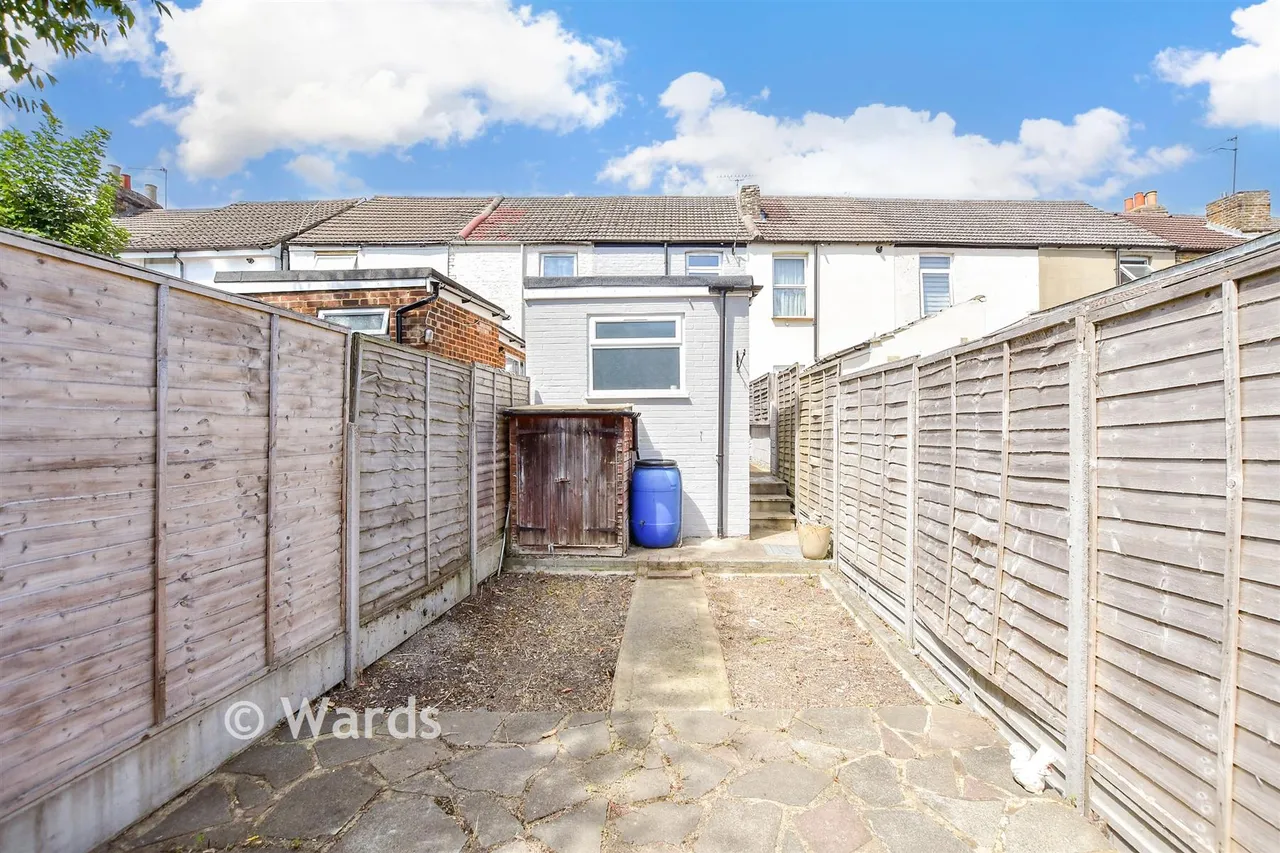 Fox Street, Gillingham, ME7, photo 4