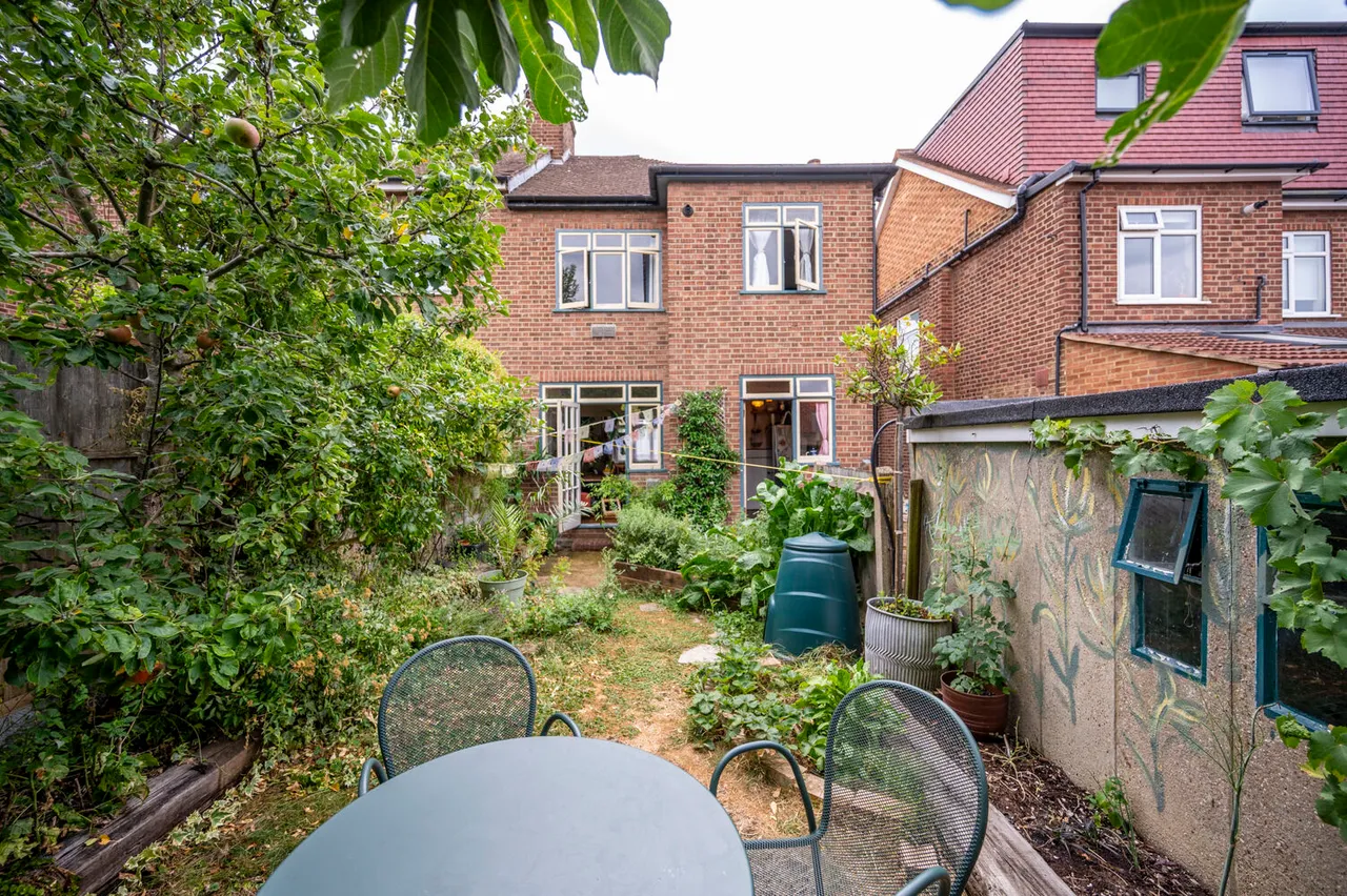 London, E17, photo 19