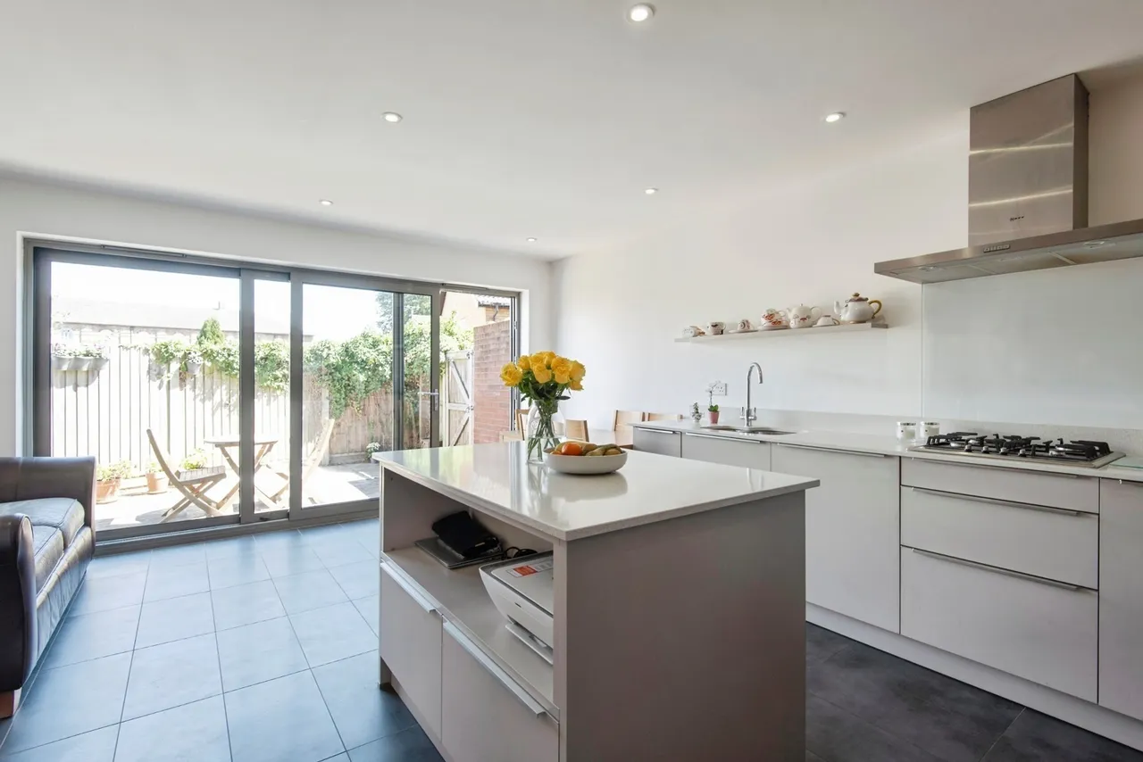 Upper Tilehouse Street, Hitchin, Hertfordshire, SG5, photo 2