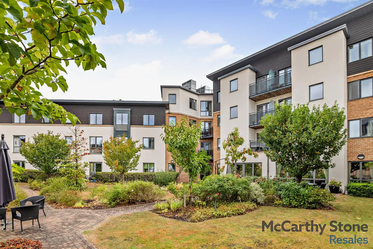 St. Georges Road, Cheltenham, GL50, photo 12