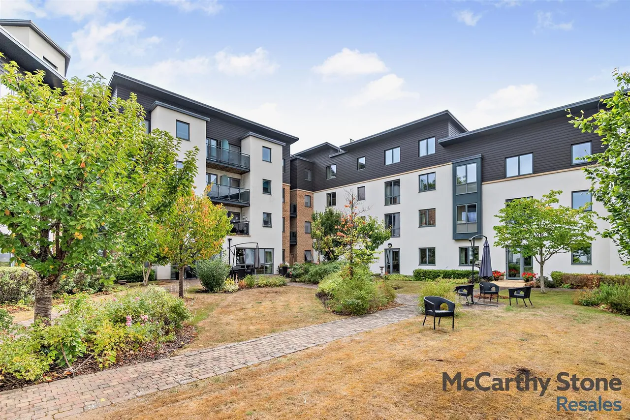St. Georges Road, Cheltenham, GL50, photo 11