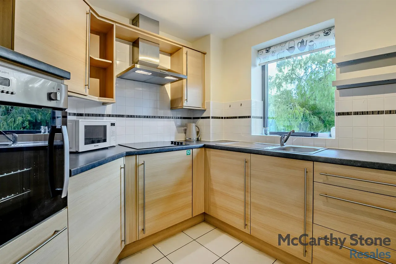 St. Georges Road, Cheltenham, GL50, photo 6