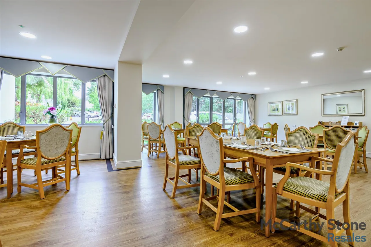 St. Georges Road, Cheltenham, GL50, photo 14