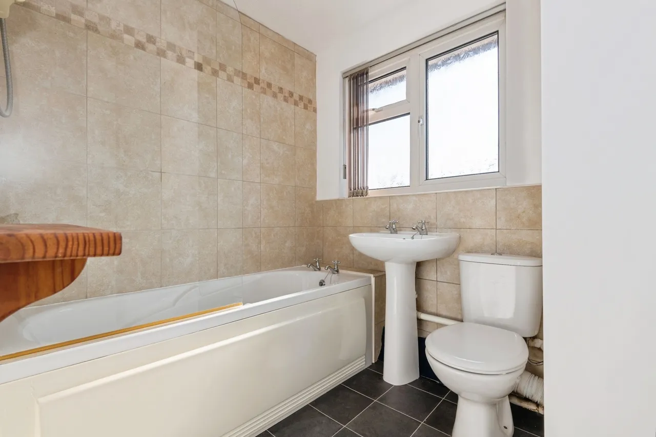 Allington Close, Taunton, TA1, photo 11