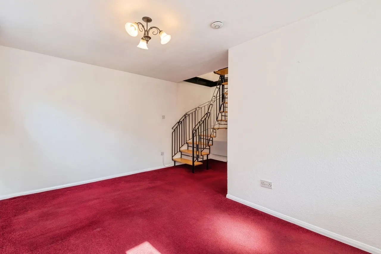 Allington Close, Taunton, TA1, photo 2