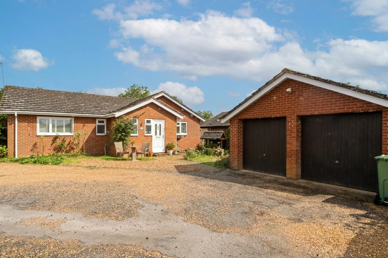 3 bed house for sale, Two Mile Ash, Milton Keynes
