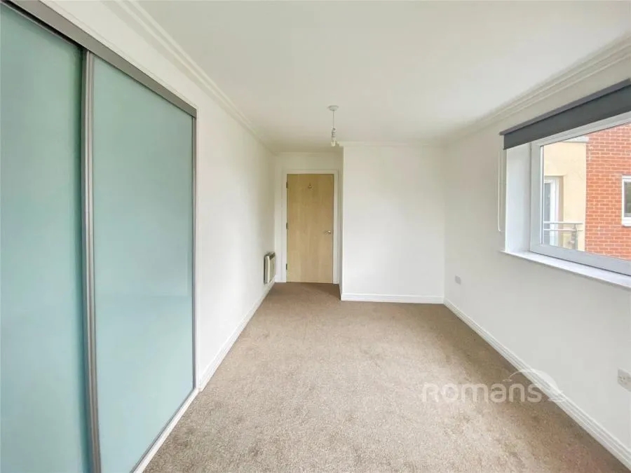 Winterthur Way, Basingstoke, RG21, photo 8
