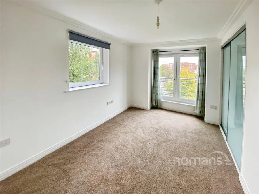 Winterthur Way, Basingstoke, RG21, photo 6