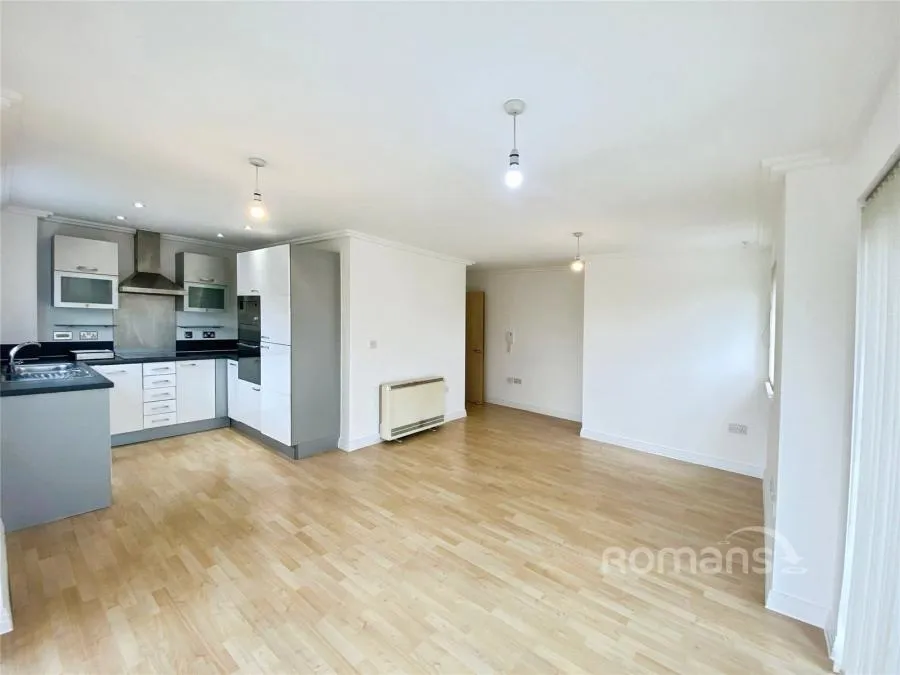 Winterthur Way, Basingstoke, RG21, photo 5