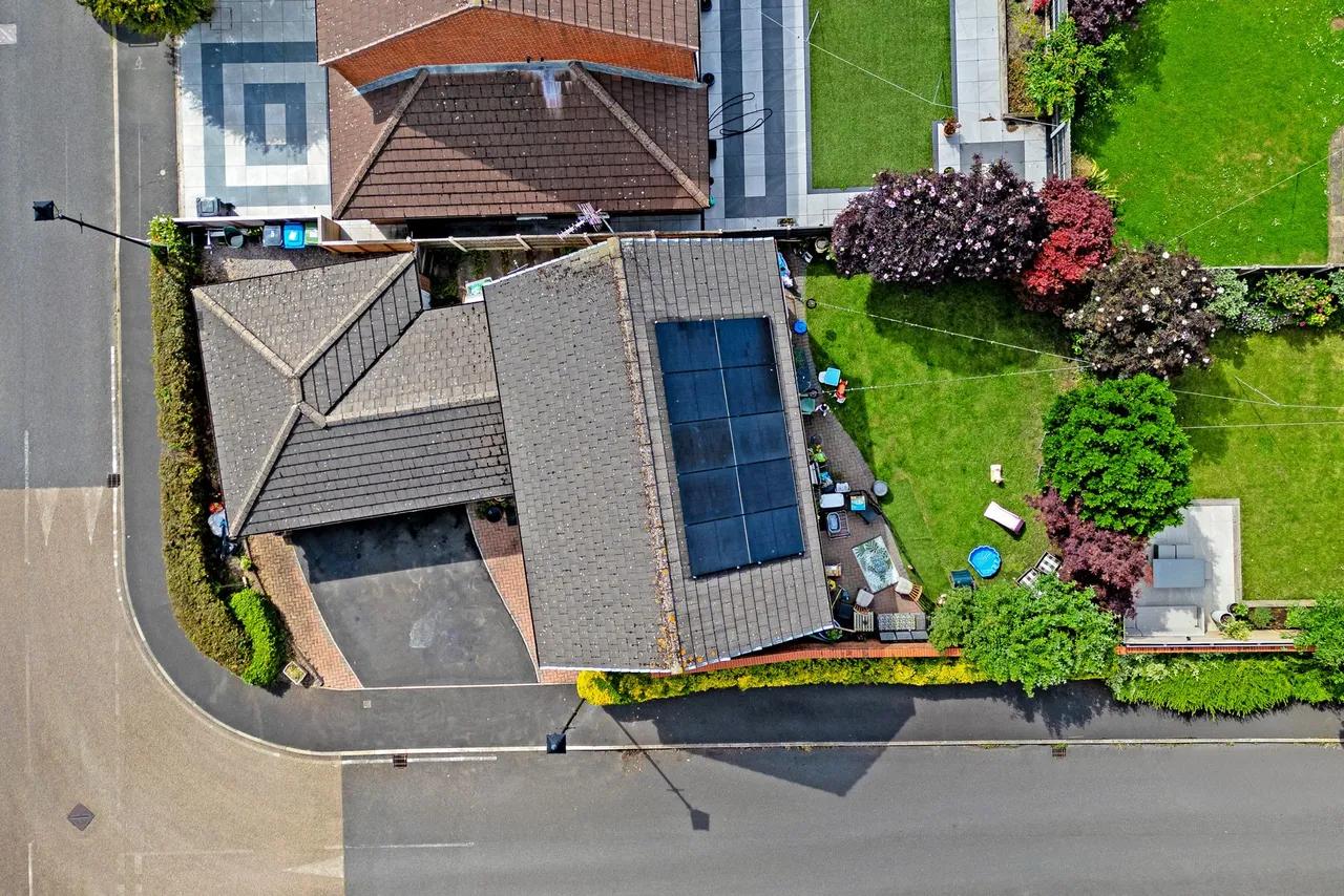 Roscommon Way, Widnes, Widnes, WA8 9SB, photo 17