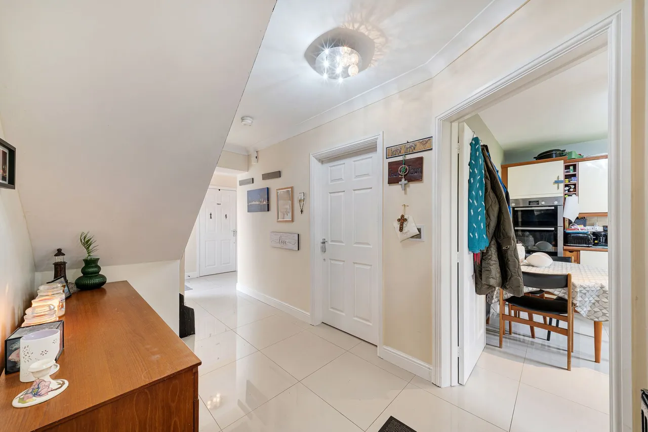 Roscommon Way, Widnes, Widnes, WA8 9SB, photo 9