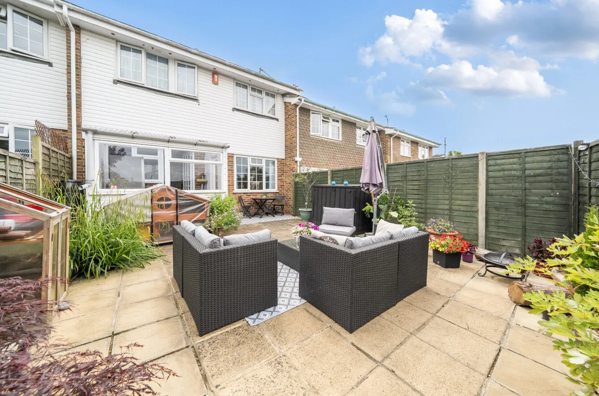 Billingshurst, RH14 9PX, photo 2