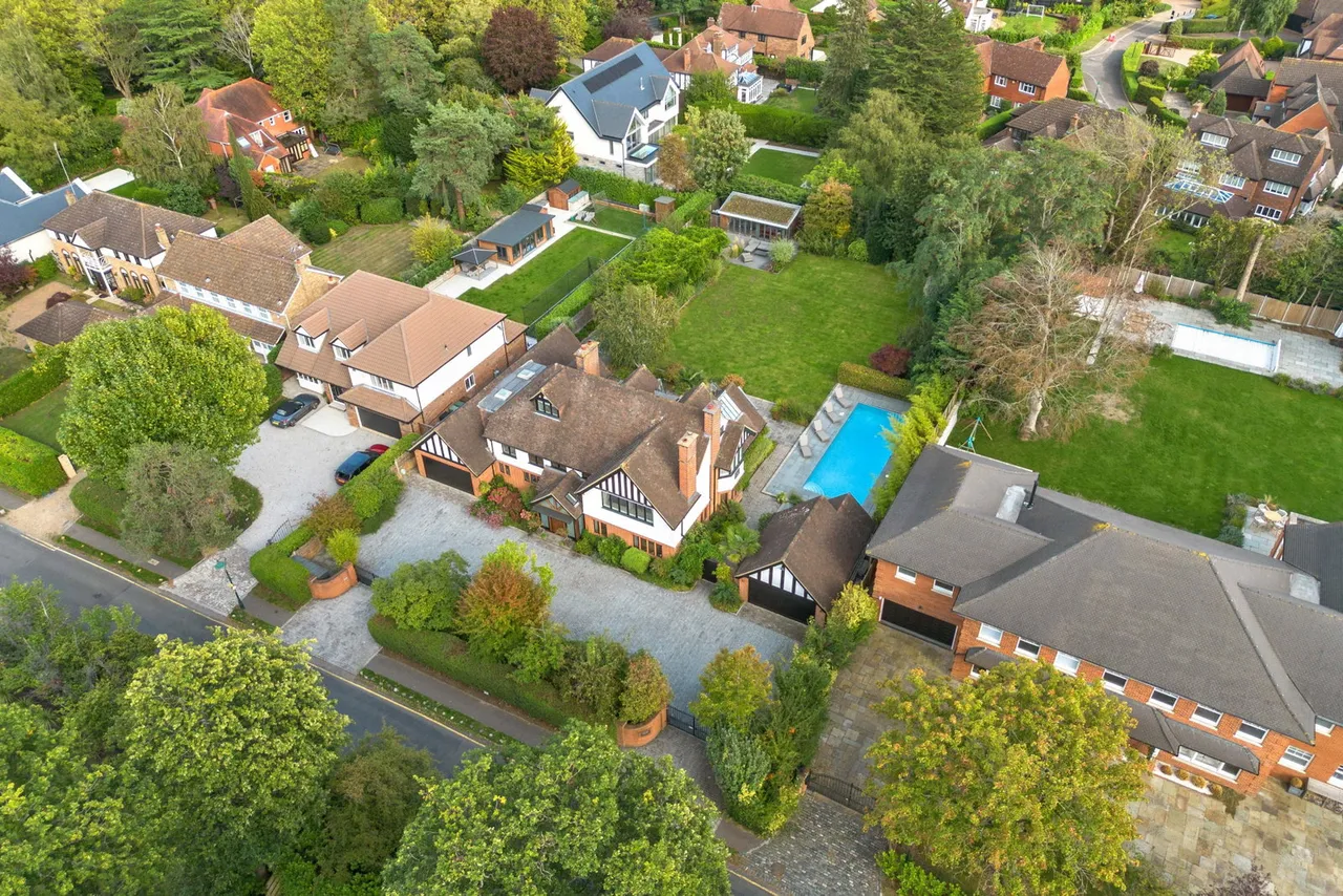 Roundwood Avenue, Hutton Mount, CM13, photo 91