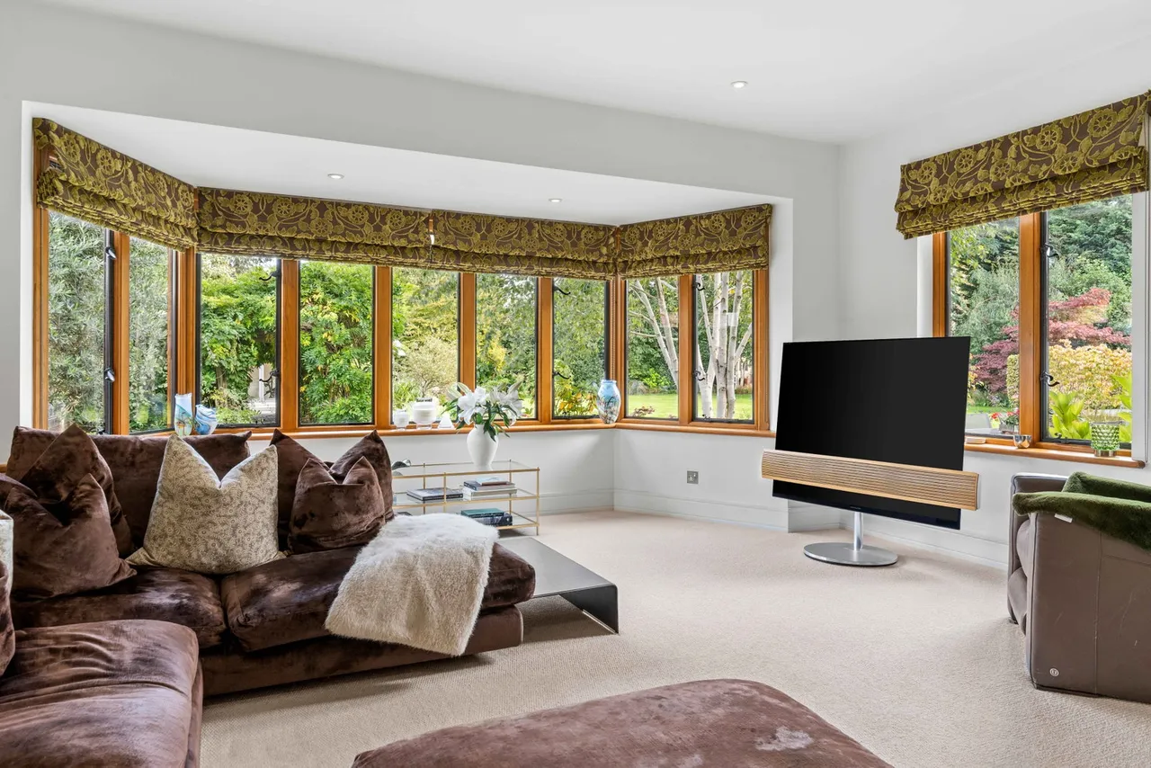 Roundwood Avenue, Hutton Mount, CM13, photo 23
