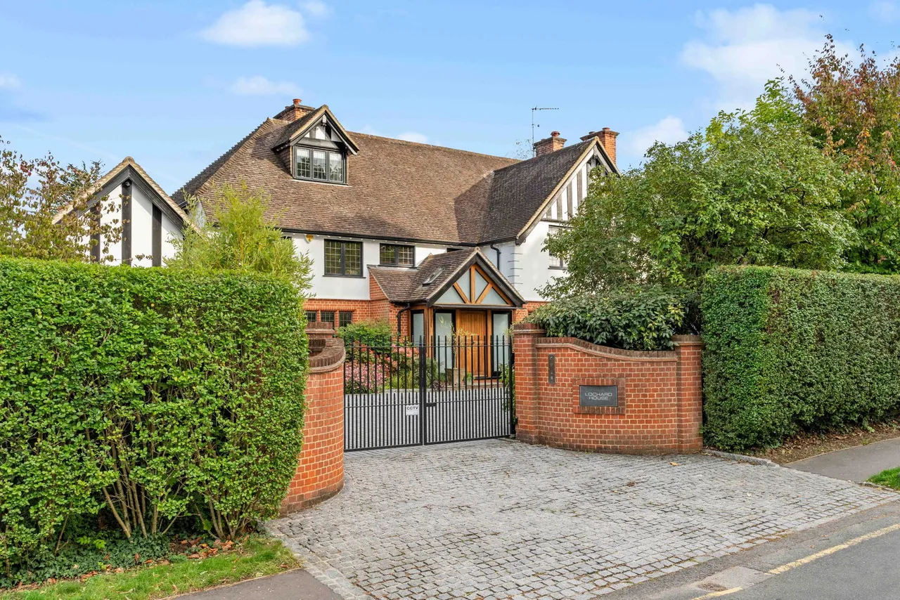 Roundwood Avenue, Hutton Mount, CM13, photo 73