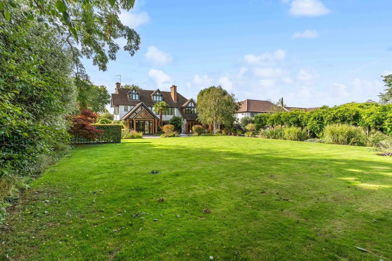 Roundwood Avenue, Hutton Mount, CM13, photo 4