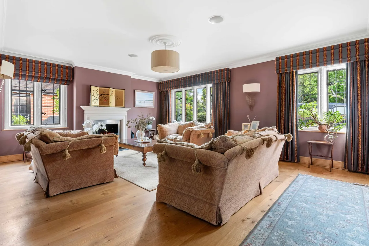 Roundwood Avenue, Hutton Mount, CM13, photo 31