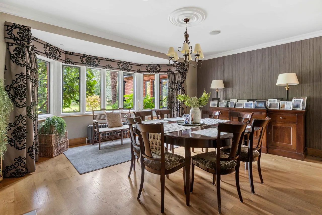 Roundwood Avenue, Hutton Mount, CM13, photo 33