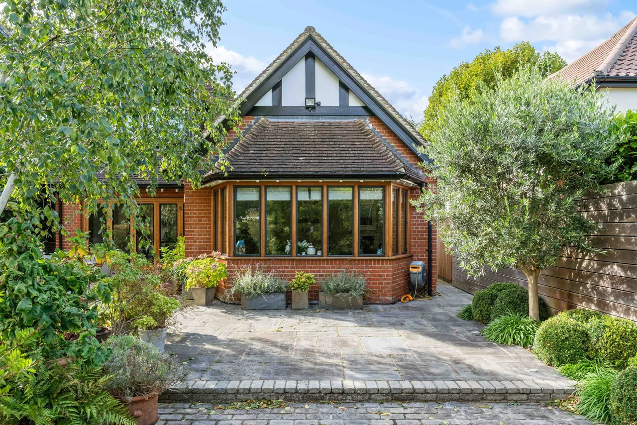 Roundwood Avenue, Hutton Mount, CM13, photo 80