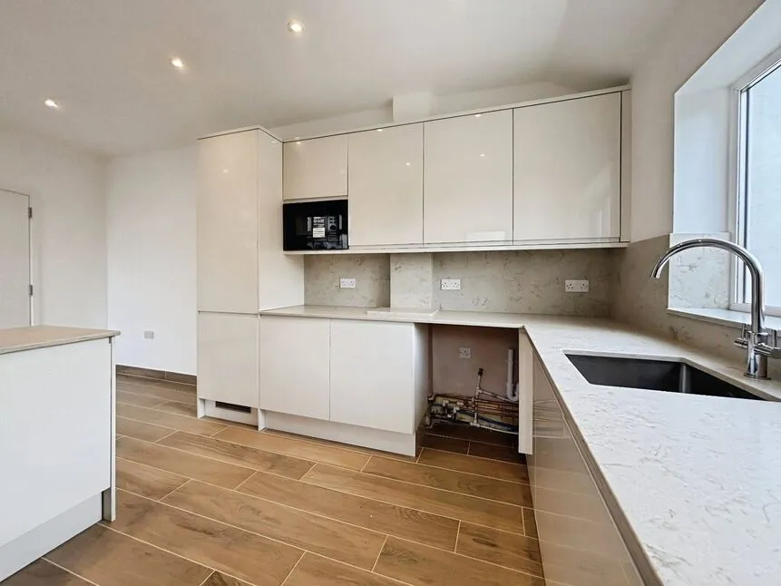 Wanlip Road, London, E13, photo 13