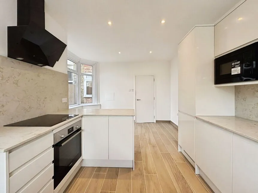 Wanlip Road, London, E13, photo 19