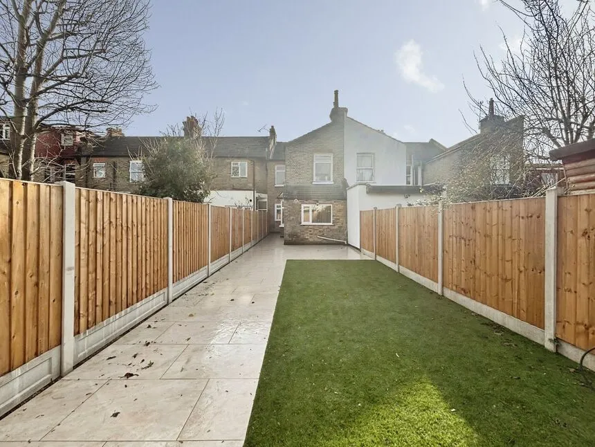 Wanlip Road, London, E13, photo 18
