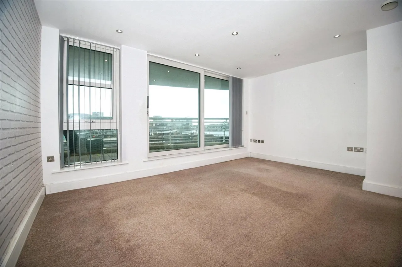 Havannah Street, Cardiff, CF10, photo 4